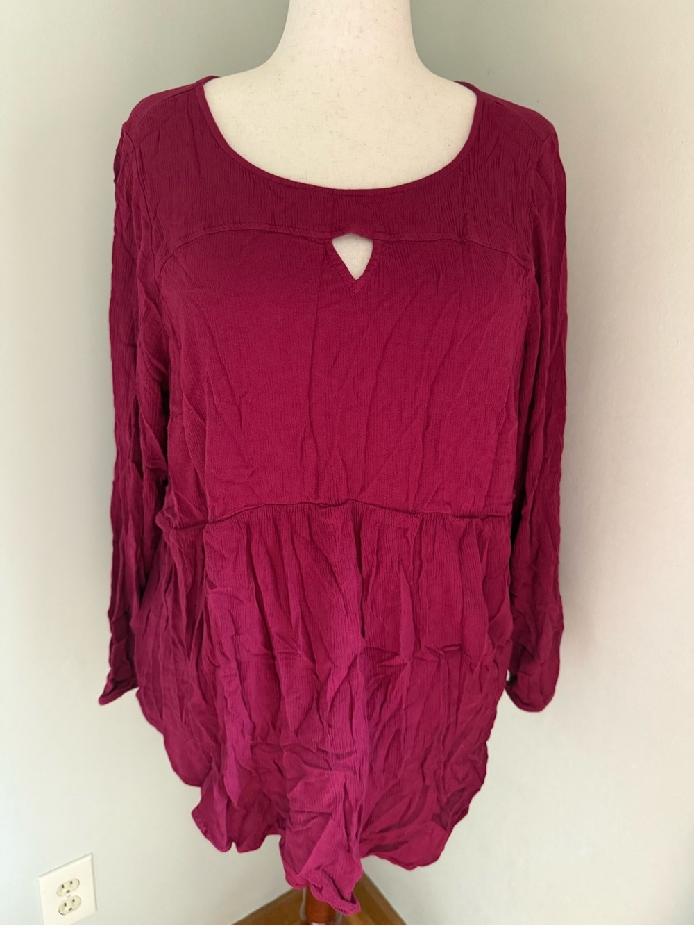 torrid Deep Berry Long Sleeve Scoop Neck Tunic with Keyhole
